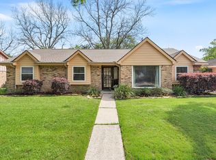 5827 Rutherglenn Dr, Houston, TX 77096