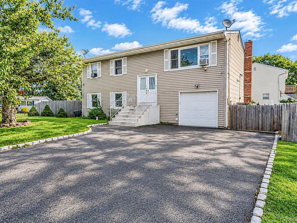 1st image of 83 Pine Tree Drive