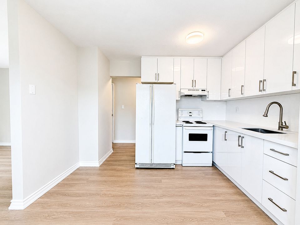 1st image of 19 Empire St Unit 14