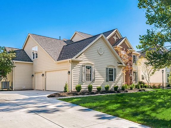 5th image of 8066 Summerhouse Dr W