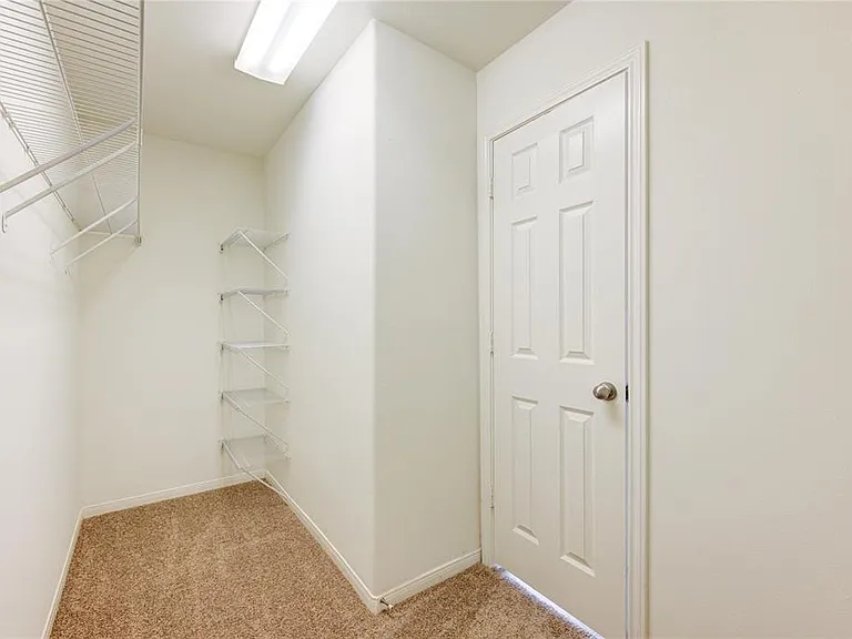 1403 Baychester Ln — Photo 6