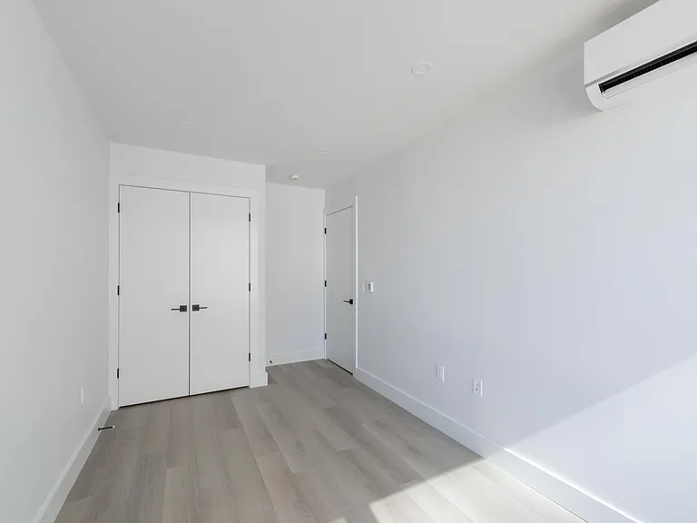 215 E 124th St #7B — Photo 9