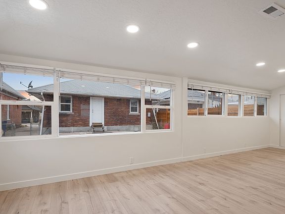 4th image of 1091 S Lake St #B