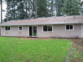 3rd image of 3205 NE 126th Ave