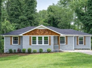 2130 Seavey Dr, Decatur, GA 30032