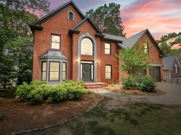 601 Glen Oaks Dr, Woodstock, GA 30189