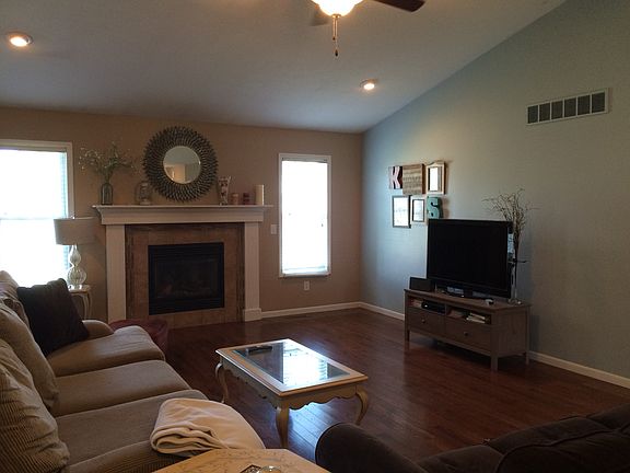 3rd image of 18221 Courtland Dr