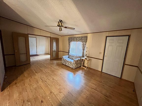 5th image of 3776 Old Pine Trl