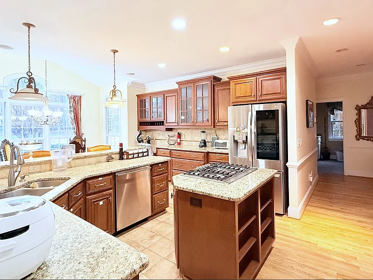 1216 Dorleath Ct — Photo 14