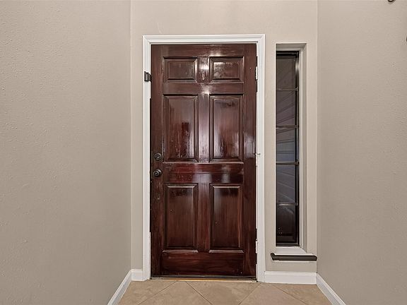 4th image of 7522 Cavesson Dr