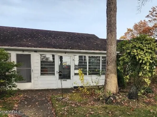 62D Buckingham Drive, Lakewood, NJ 08701