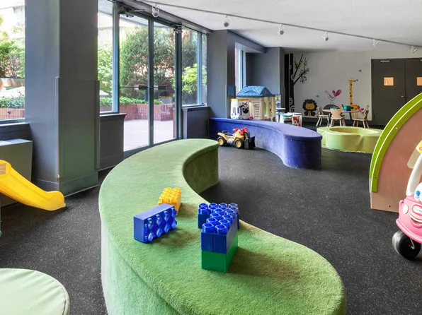 750 Columbus Avenue image 36 of 61