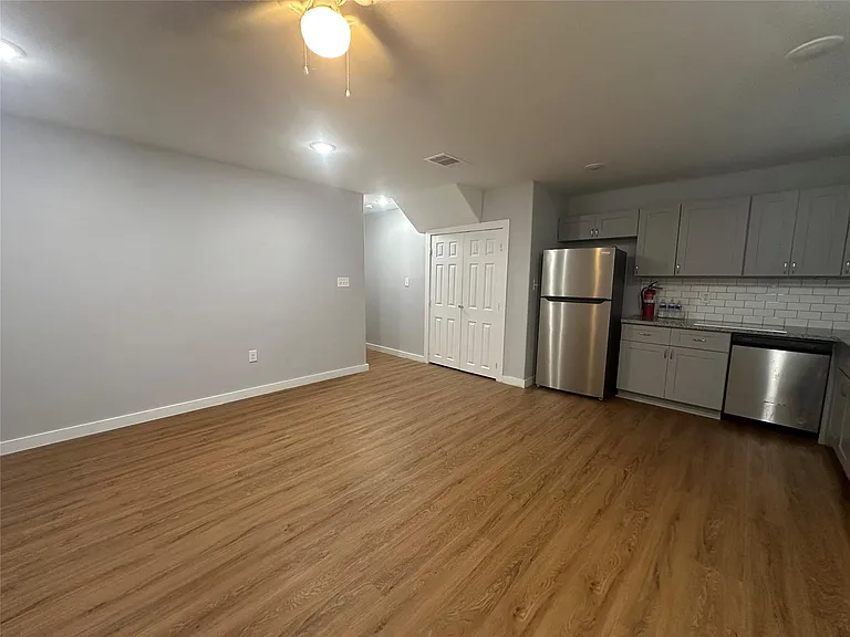 6610 Haight St #B — Photo 5