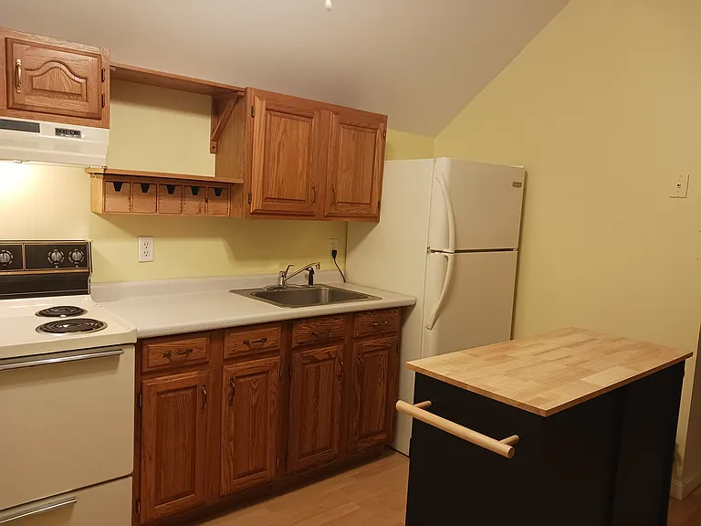 194 Main St #192B — Photo 16