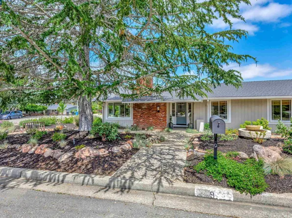 9 Mayfield Pl, Moraga, CA 94556