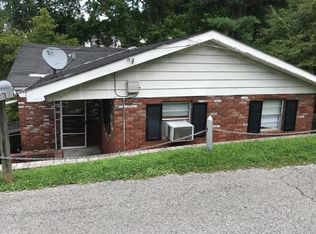 348 Riverview Dr, Hazard, KY 41701