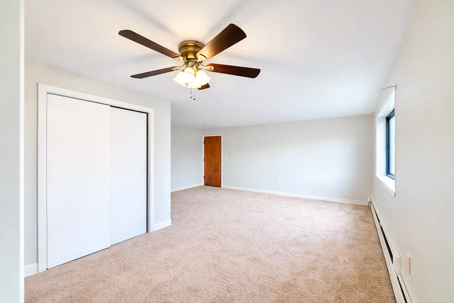 1 bed, $1,000 — Photo 2
