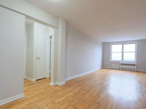 117-12 Ocean Promenade image 1 of 7