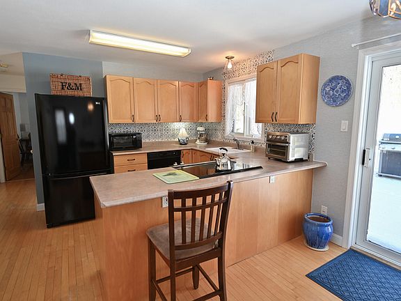 2nd image of 358 Peakes Hill Road