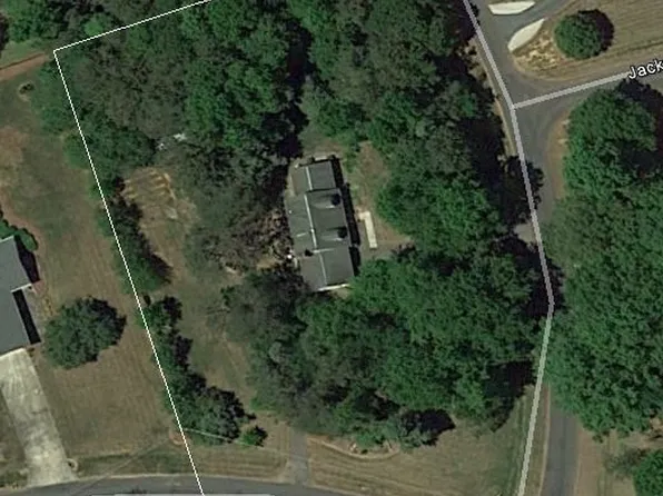 115 Whitehead Dr, Advance, NC 27006