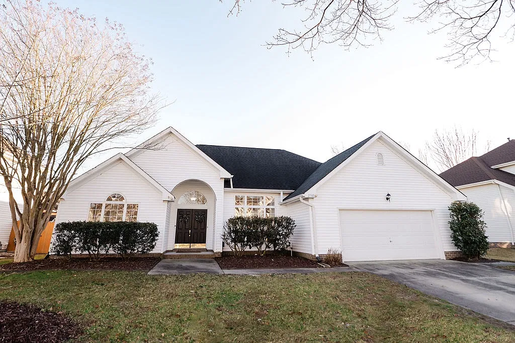 4 bed, 2277 sqft, $3,395 — Photo 1