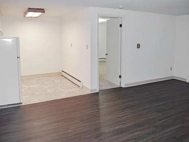 State Street Apartments — Photo 47