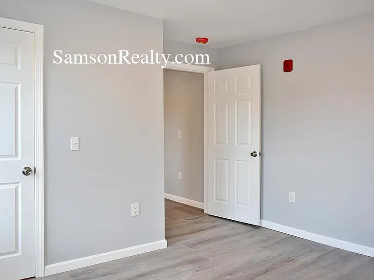 719 Hope St #3 — Photo 14
