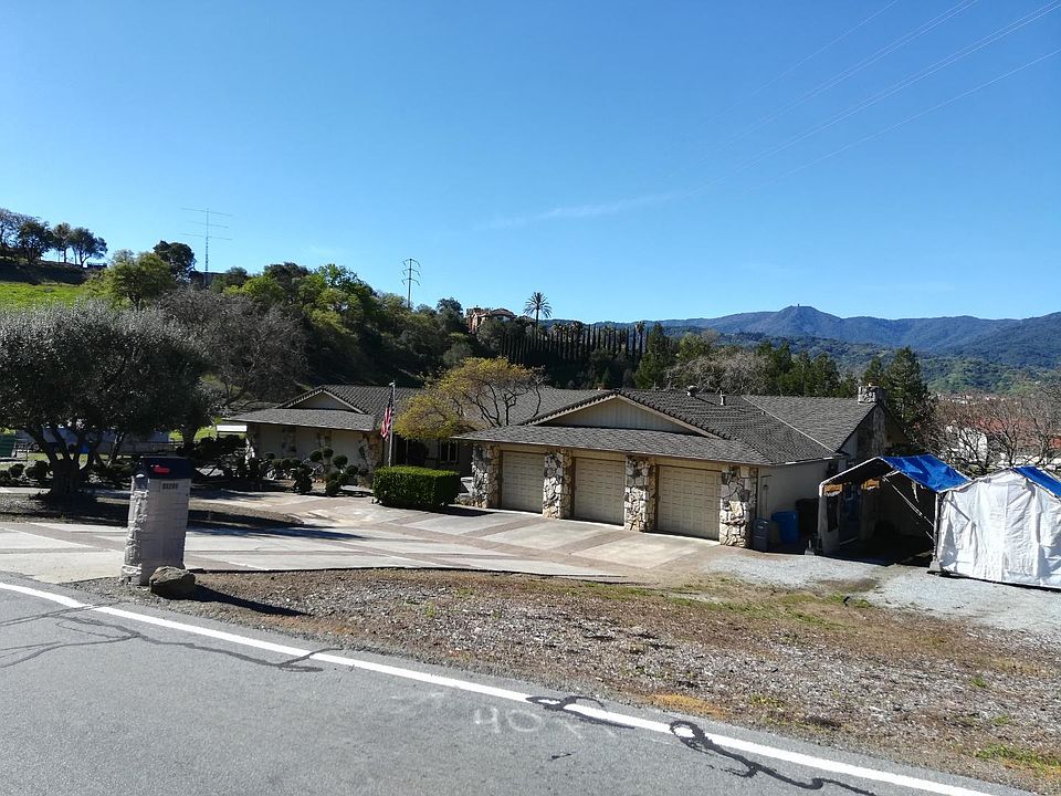 1st image of 20200 Via Santa Teresa