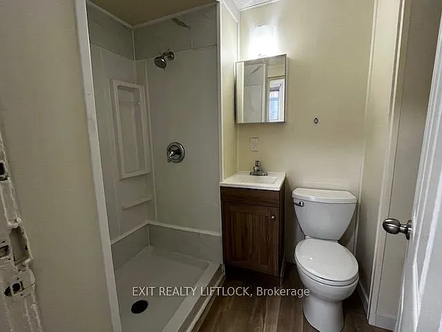 209 Stewart St — Photo 11