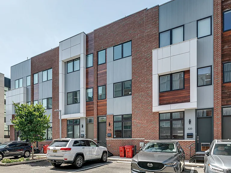 326 Potts Pl — Photo 33