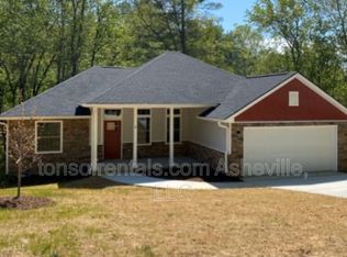 51 John Halford Ct, Hendersonville, NC 28792