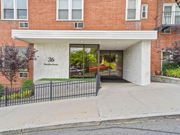 36 Hamilton Avenue image 1 of 25