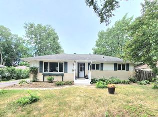 9140 Queen Ave S, Bloomington, MN 55431