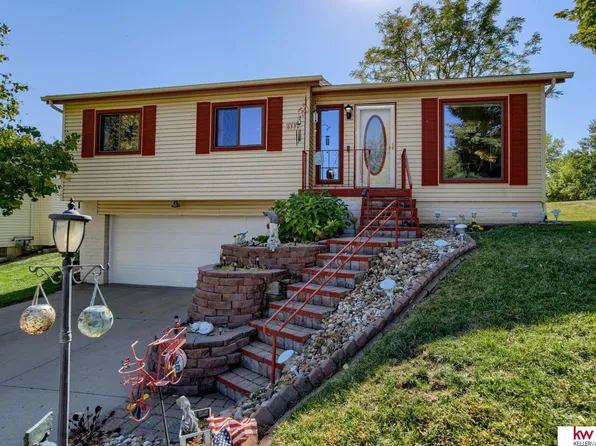 6330 N 109th Cir, Omaha, NE 68164