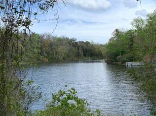 232 Lakeview Dr, Satsuma, FL 32189