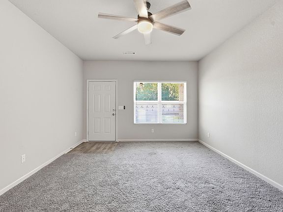 5th image of 8 Harvest Ln
