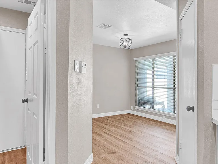 6023 Sean Ct — Photo 18