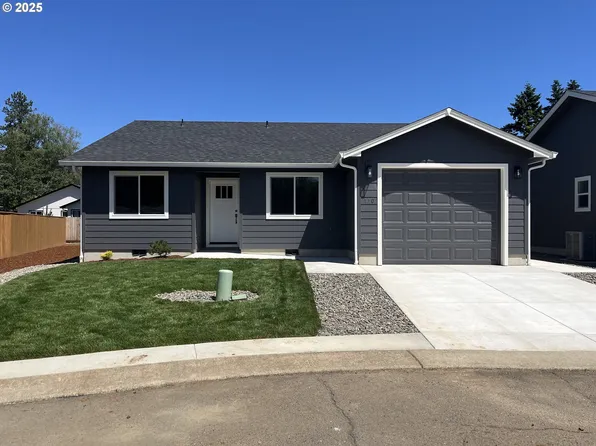 110 Wanda Ct, Myrtle Creek, OR 97457