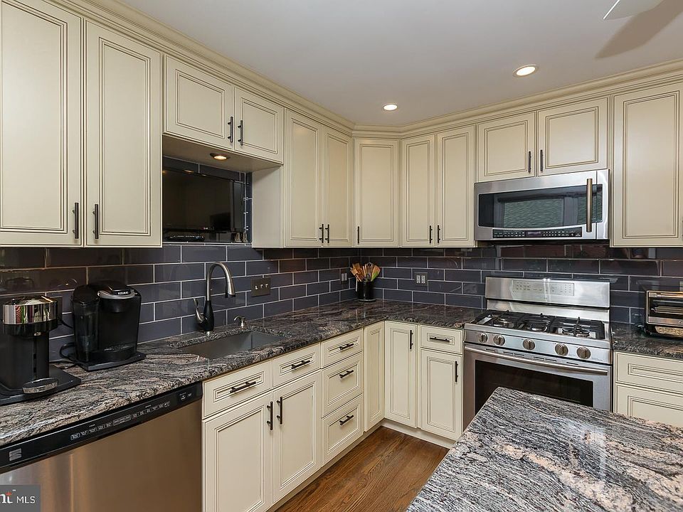 2328 Poplar Rd, Havertown, PA 19083 Zillow