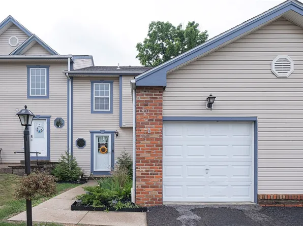1001 Chelsea Dr, Imperial, PA 15126