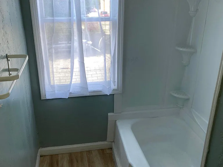 310 Gotham St #2 — Photo 16