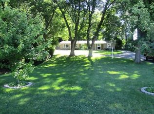 1407 18th St, Bettendorf, IA 52722