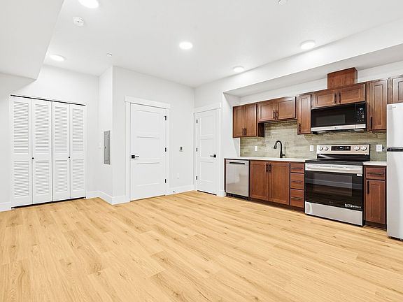 2nd image of 4381 NE Prescott St #110