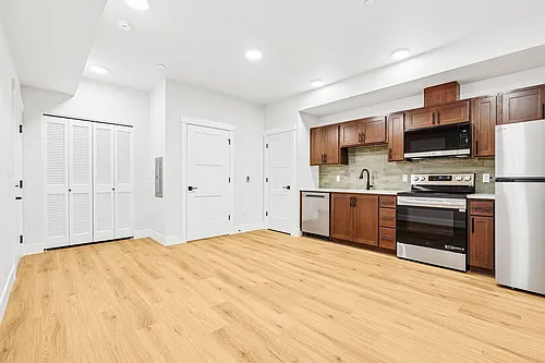 Floor plan 106