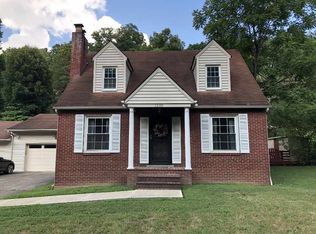 1340 Spring Valley Dr, Huntington, WV 25701