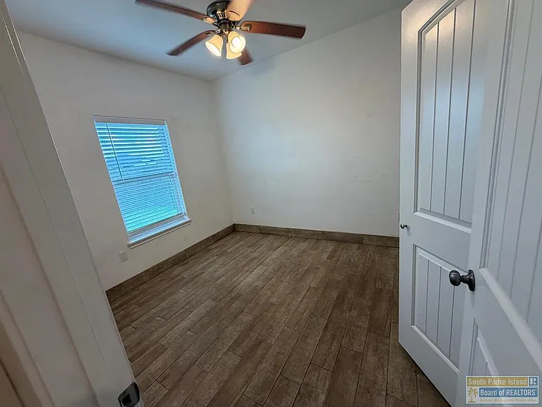 1009 Julia St — Photo 20