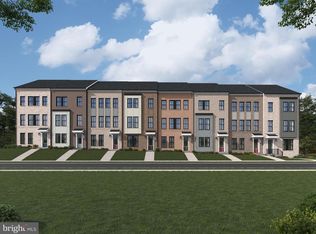 Aviation Pl #20-R2, Herndon, VA 20171