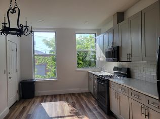 227 2nd St, Troy, NY 12180