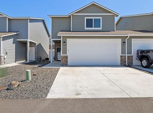 474 Bedrock Loop, West Richland, WA 99353