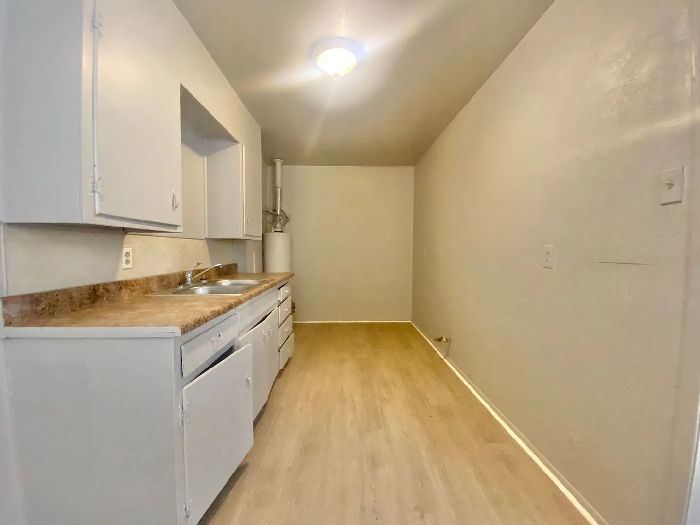 1108 42nd Street — Photo 3